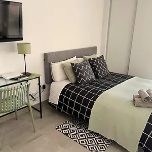 https://lola-home.hotelsinnerja.org