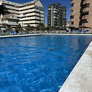 https://tico-con-piscina-privada-e-impresionantes-vistas-al-mar.es-andalucia.com